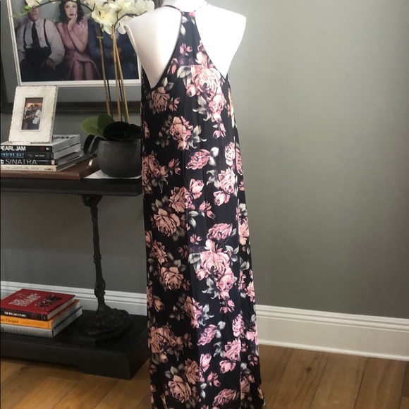 (Sold) Leith Nordstrom Black Rose Sleeveless Maxi - Picture 6 of 8